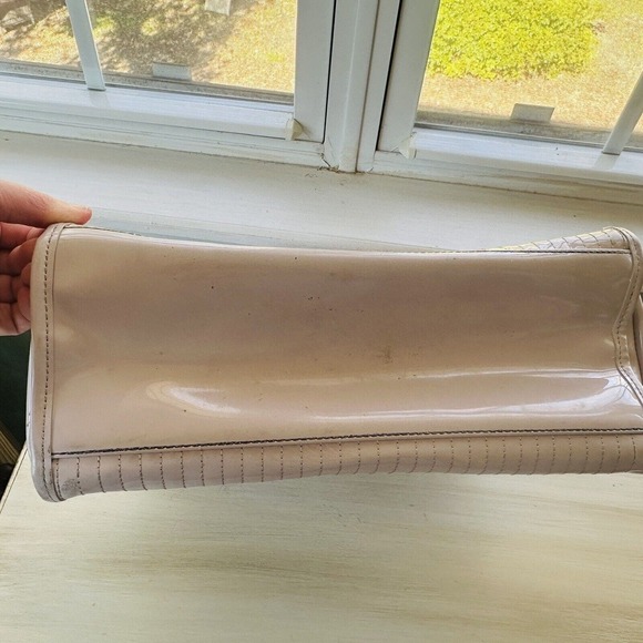 Ted Baker Embossed Patent Leather Tote Pale Pink Gold colored Hardware - Picture 10 of 13